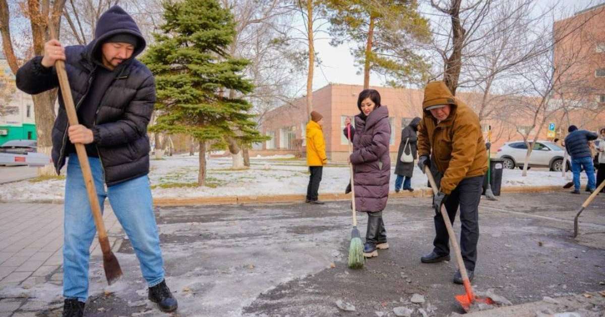«Таза Қазақстан»: елордалық әртістер экоакцияға қатысты