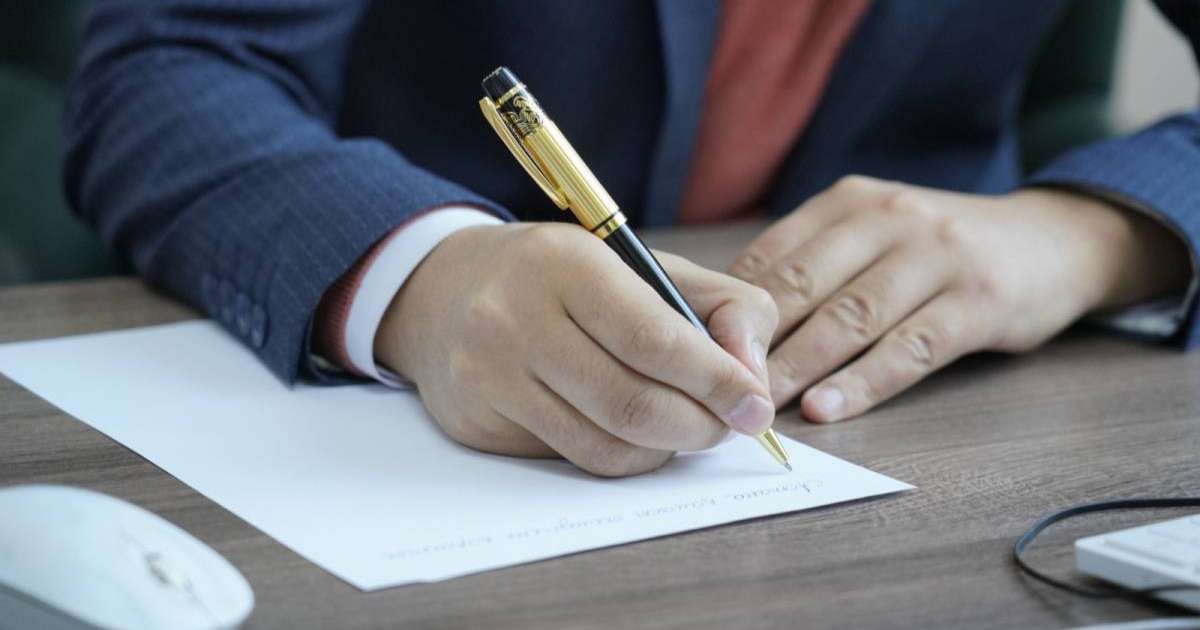 Үздіктерге жол ашық: мемлекеттік қызметке іріктеусіз қабылдау мүмкіндігі