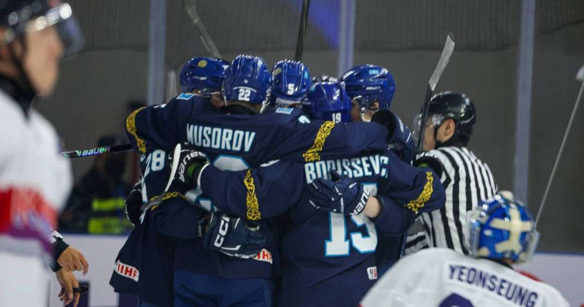 Қазақстан құрамасы шайбалы хоккейден Азия чемпионы атанды