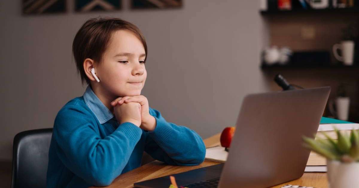 Заңға қайшы 38 мыңнан астам интернет-ресурс бұғатталды