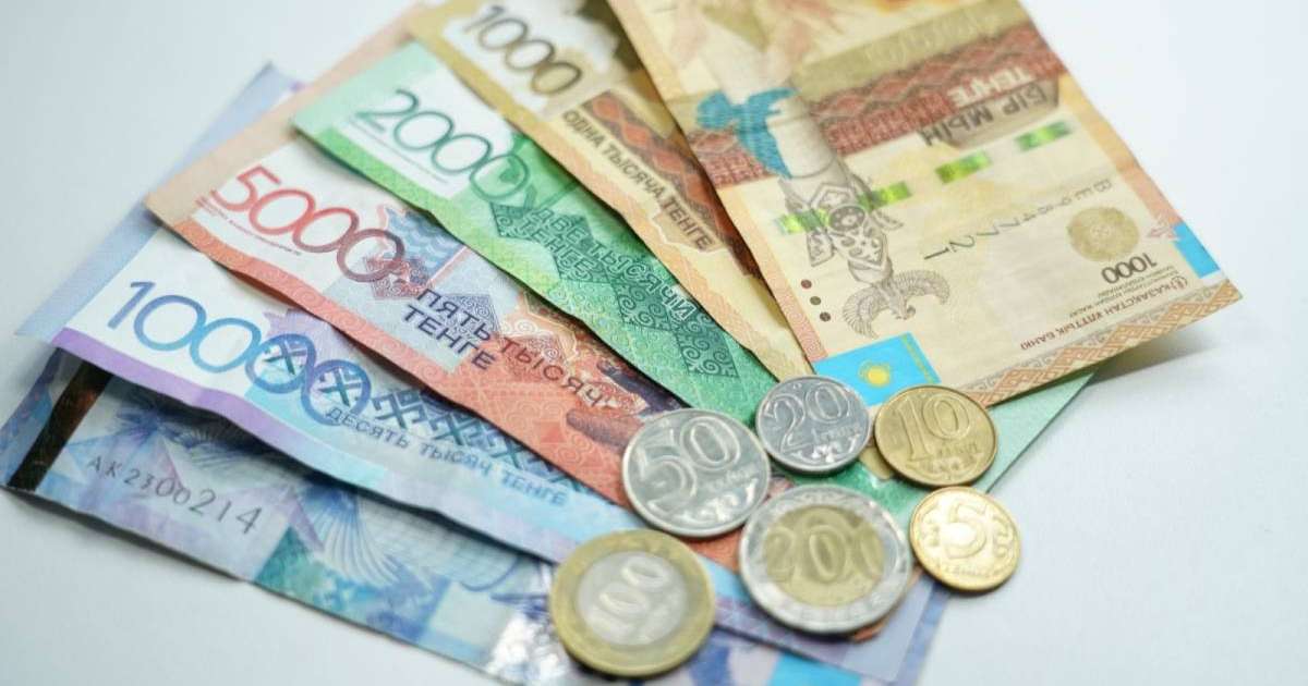 Көпбалалы отбасылар мен наградталған аналарға қанша жәрдемақы төленеді