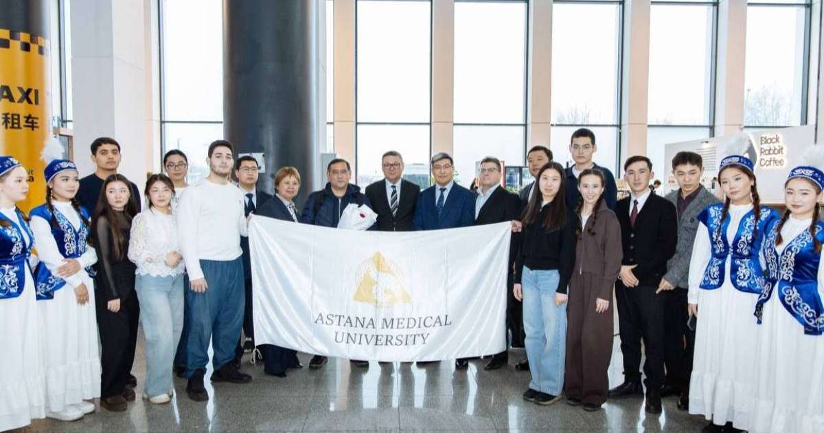 Ауғанстандағы гуманитарлық миссия: дәрігерлер елге оралды