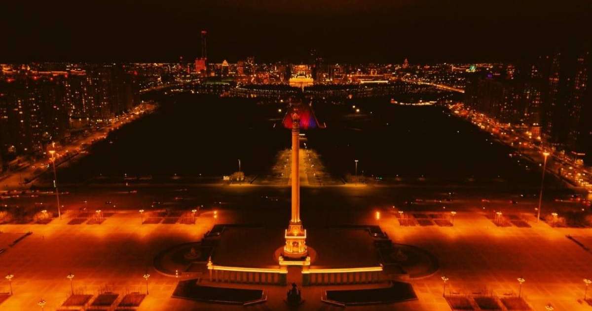 «Зорлық-зомбылыққа қарсы 16 күн»: Астанада бірқатар нысандарда қызғылт-сары түсті жарық жағылды