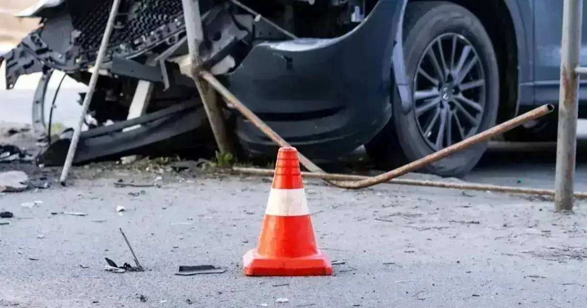 Алматыда ірі жол апатынан үш адам зардап шекті