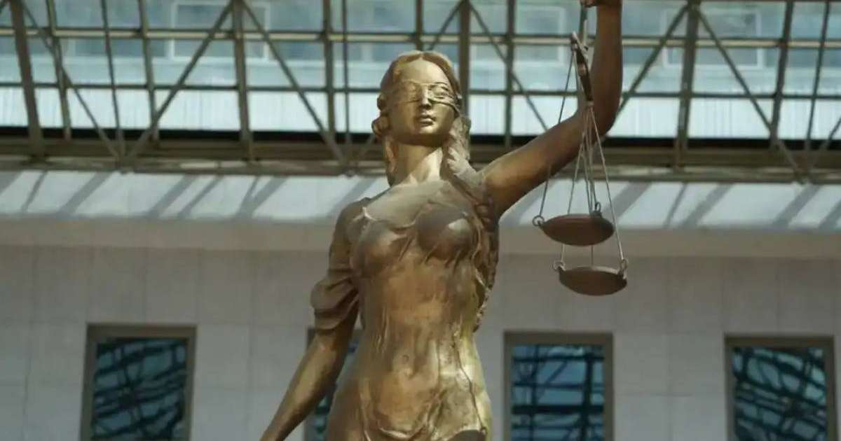 Әйеліне темір қалақ лақтырған күйеуіне сот үкімі шықты