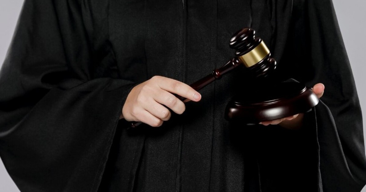 Сот 9 млн теңгеден астам берешегі бар әйелдің мәселесін шешуге көмектесті