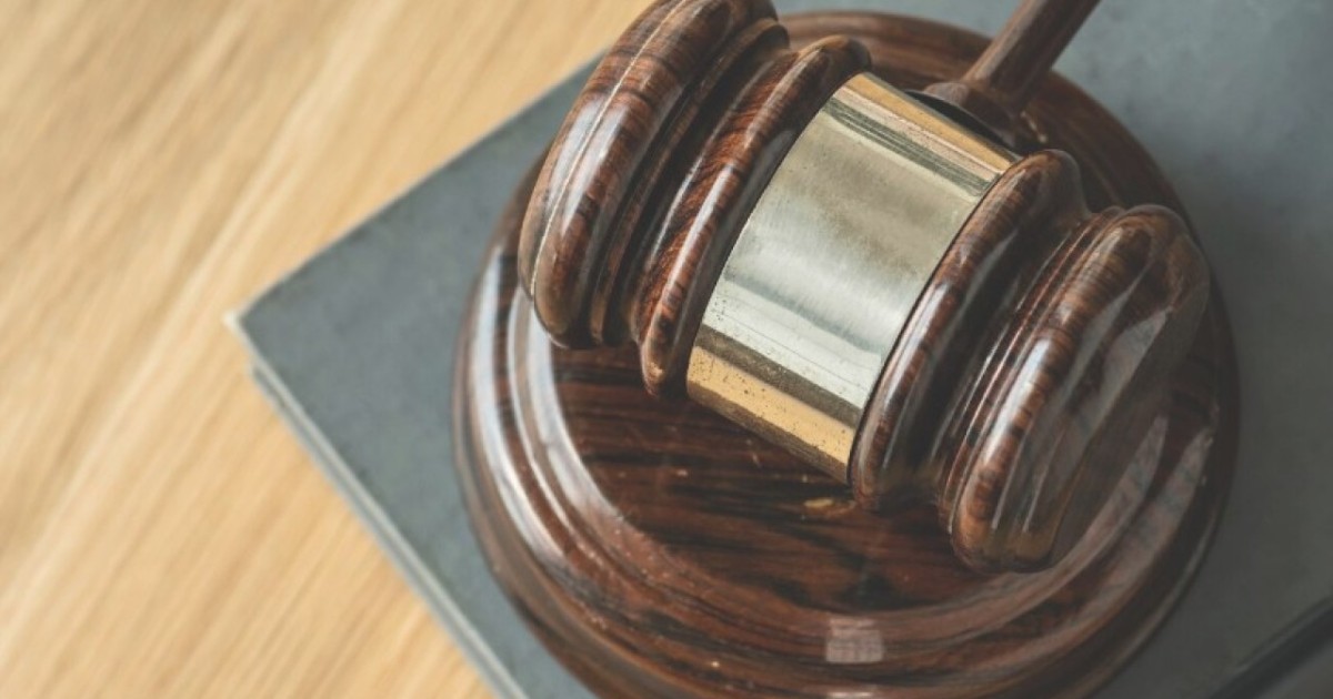 Полиция қызметкерін қорлаған жасөспірімге сот үкімі шықты