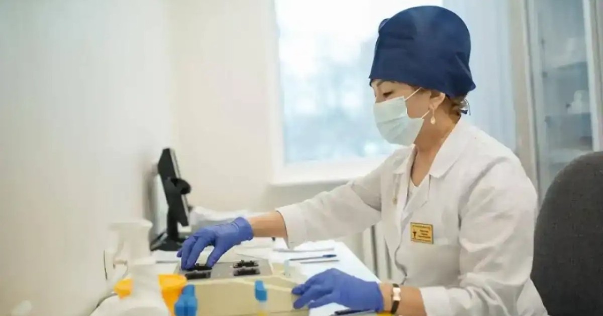 Астана мектептері мен балабақшаларында ЖРВИ және тұмау маусымына байланысты «таңғы сүзгі» енгізілді