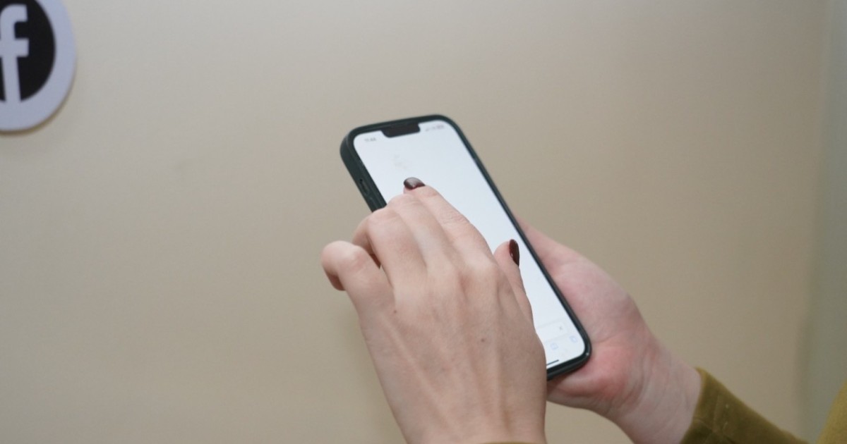 Алаяқтармен күрес: 1414 нөмірінен SMS жіберу қиындай түсті