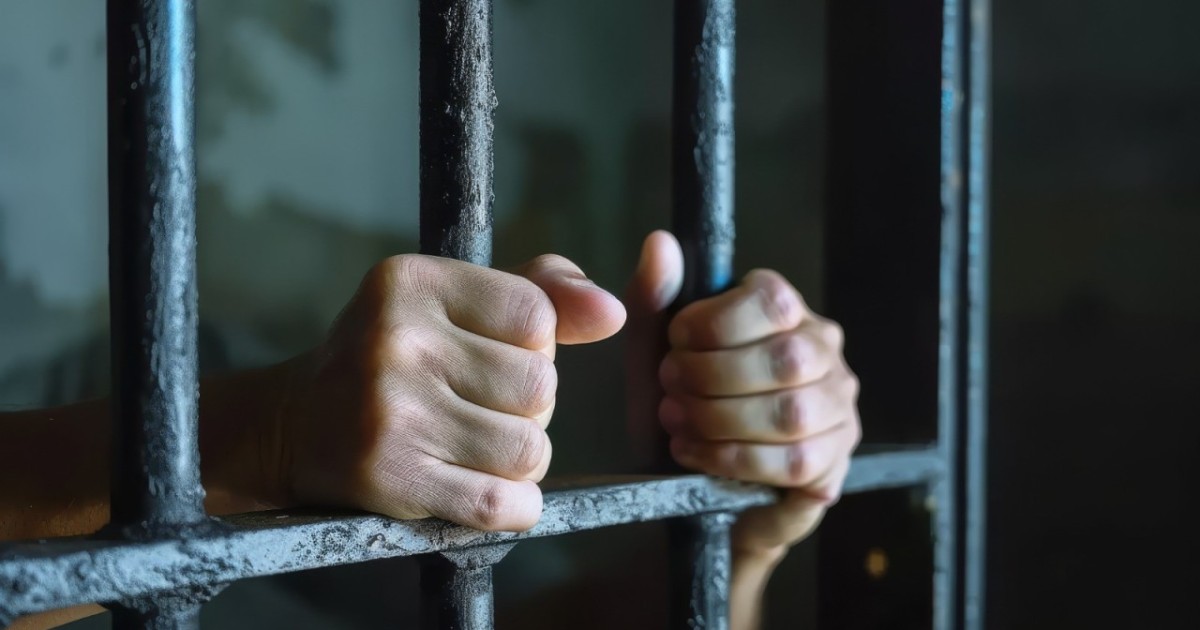 Алаяқтық жасаған сотталушының жазасын жеңілдету туралы қаулы күшін жойды