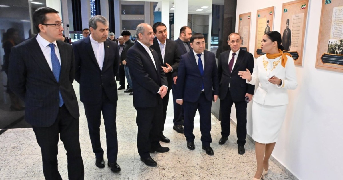 Астанада алғаш рет Қазақ хандығы туралы парсы қолжазбалары таныстырылды