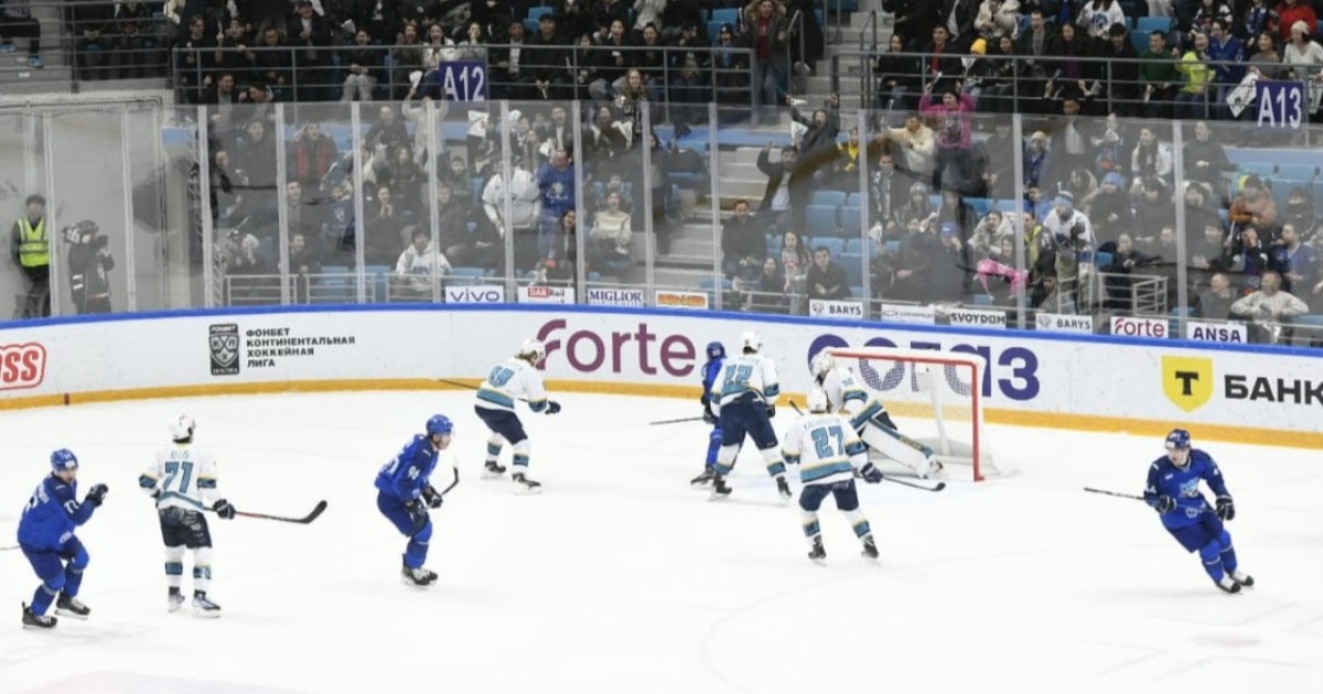 Мәскеуден келген жас спортшылар «Барыстың» ойынын тамашалады