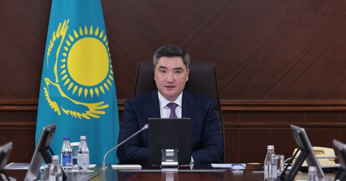 Бектенов: Салық органдарының алдында тұрған міндет – қателіктер үшін жазалау емес, керісінше қателеспеуге көмектесу