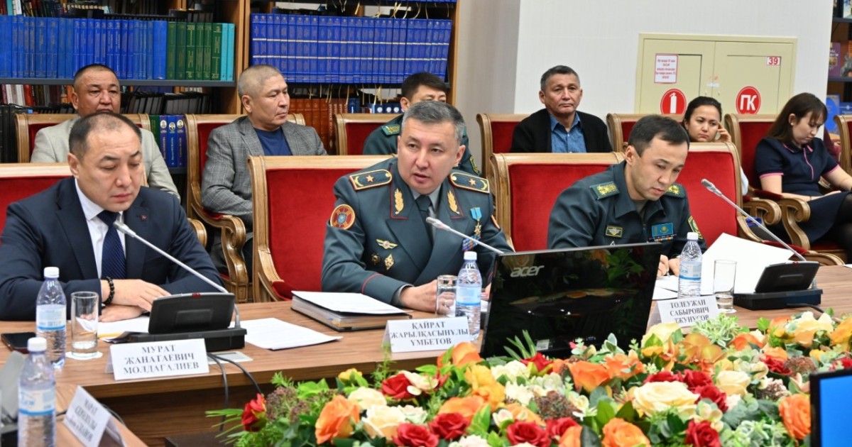 Астанада жастарға патриоттық тәрбие беру мәселесі талқыланды