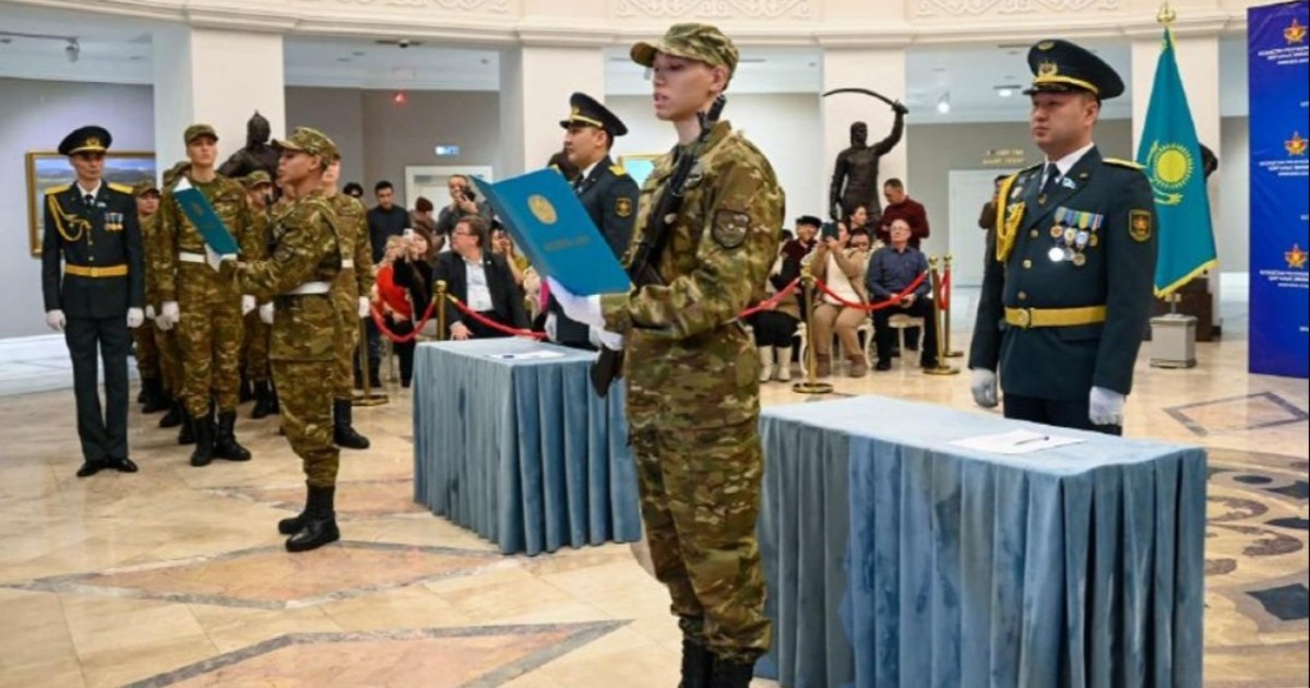 Астанада шығармашылық взводтың сарбаздары ант қабылдады