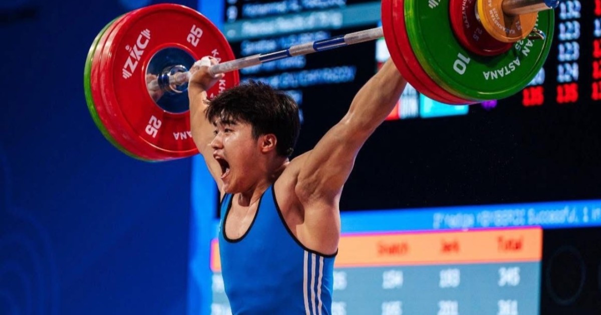 Астаналық ауыр атлет Едіге Емберді 2025 жылғы жеңістерін саралады