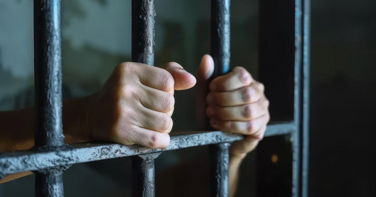 Павлодарда түзеу мекемесінің бастығы сотталды