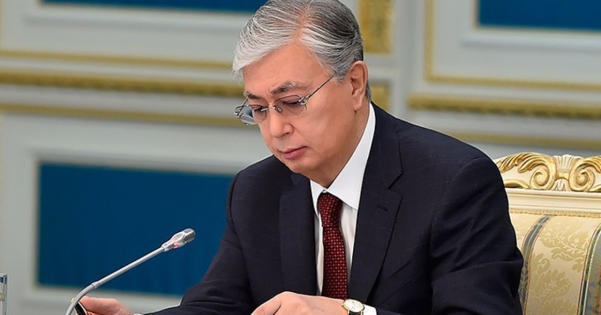 Менің саяси қағидаттарыма қайшы – Президент парламенттік реформаға қатысты сыбысты жоққа шығарды