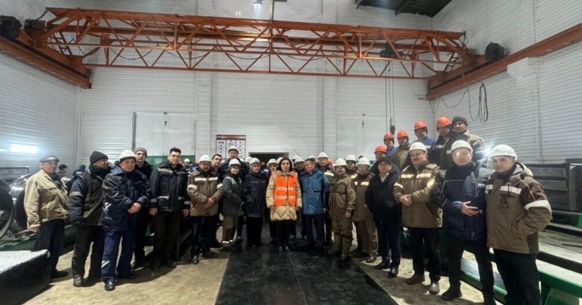 Бибігүл Жексенбай Президент сұхбатында белгіленген көлік саясатының негізгі бағыттарын зауыт ұжымымен талқылады