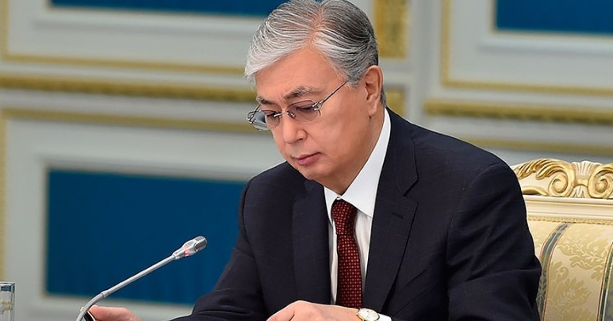 Президент Конституциялық комиссия құру туралы Жарлыққа қол қойды