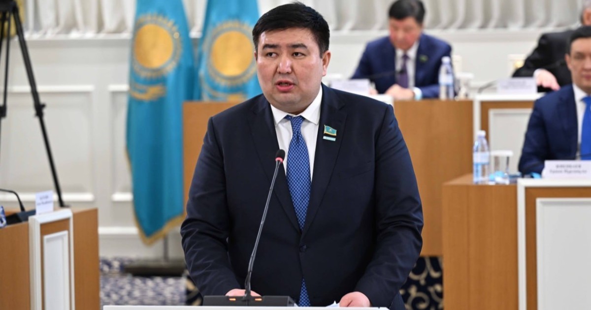 «Неке – ер мен әйел одағы»: Конституцияда отбасы ұғымын күшейту ұсынылды