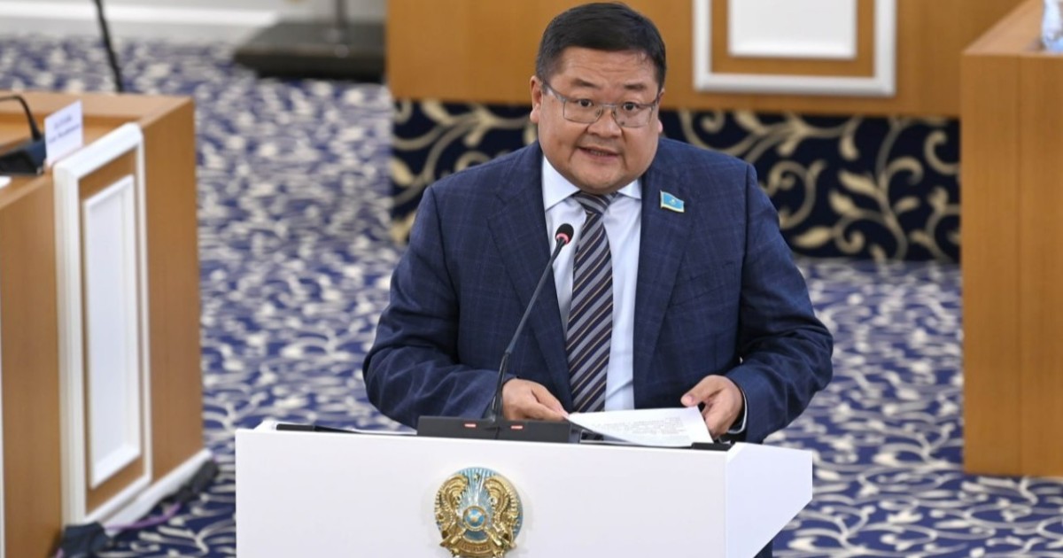 Айдос Сарым: Халық кеңесі саясаткерлер үшін таптырмас мүмкіндік береді