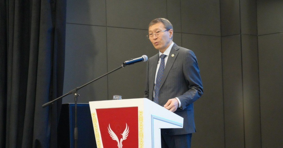 Орталық сайлау комиссиясының төрағасы жас сайлаушылармен кездесті