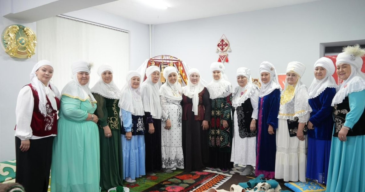 Гиннестің рекордтар кітабына ұсынылатын 110 метрлік сырмақ жасалып жатыр