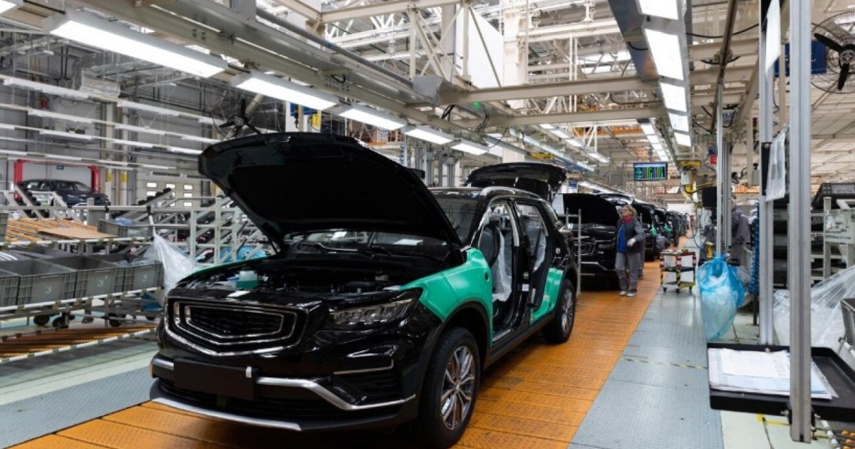 Елімізде экологиялық автомобиль және авиациялық отын өндіретін зауыт салынады