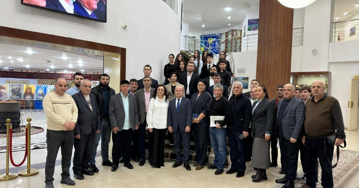 Достық үйінде конституциялық реформадағы өзгерістер талқыланды