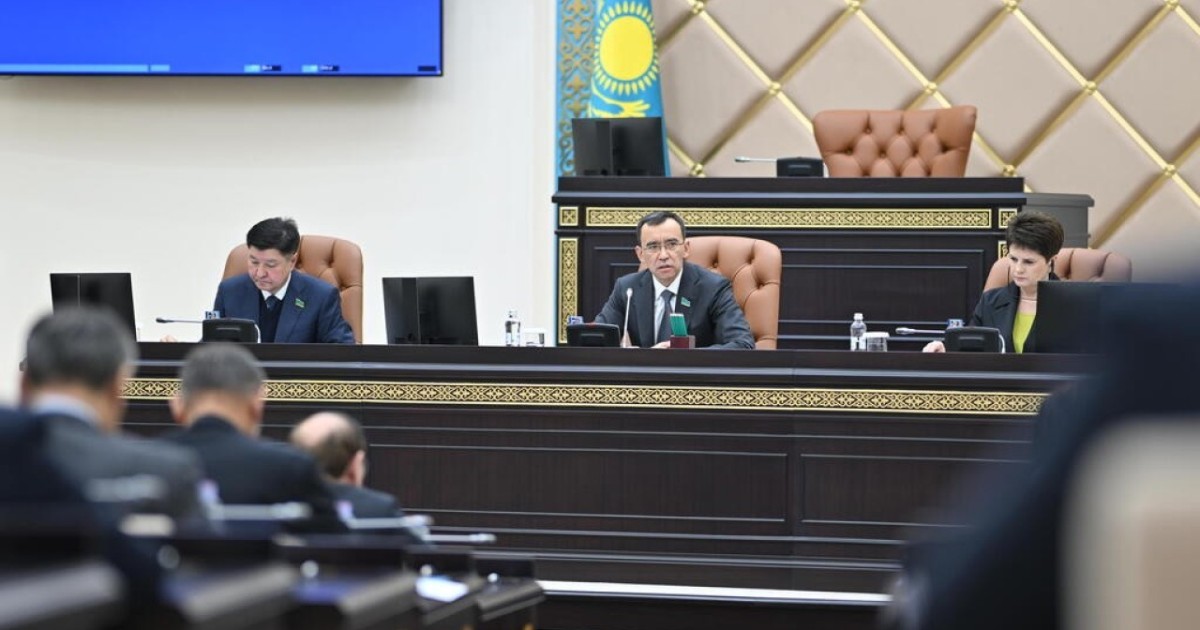 Мәулен Әшімбаев: Сенаторлар жаңа Конституция ережелерін түсіндіру үшін өңірлерге барады