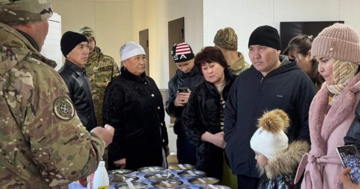 Бейнеу гарнизонында сарбаздардың ата-аналарына арналған ашық есік күні өтті