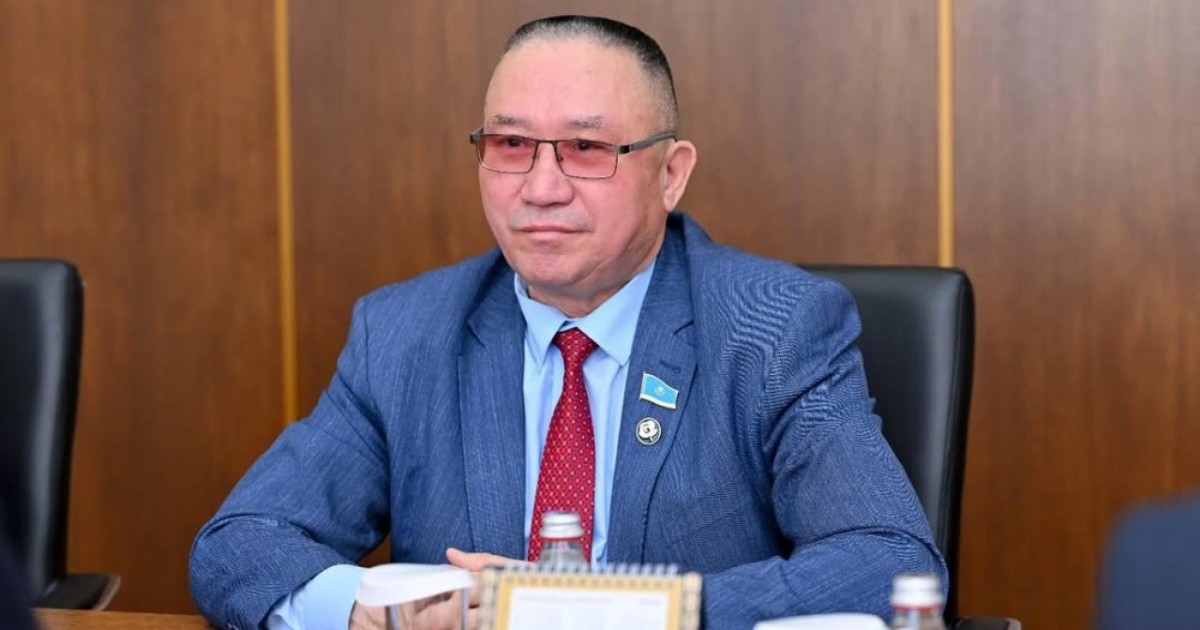 Нұрлан Әуесбаев: Жаңа Конституцияда отбасы мен бала құқығын қорғау күшейтіледі