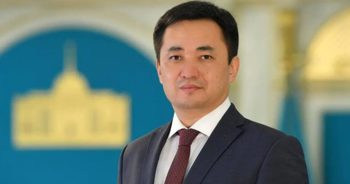 Мемлекет басшысы жаңа Конституциямыздың басты авторы - Айбек Дәдебай