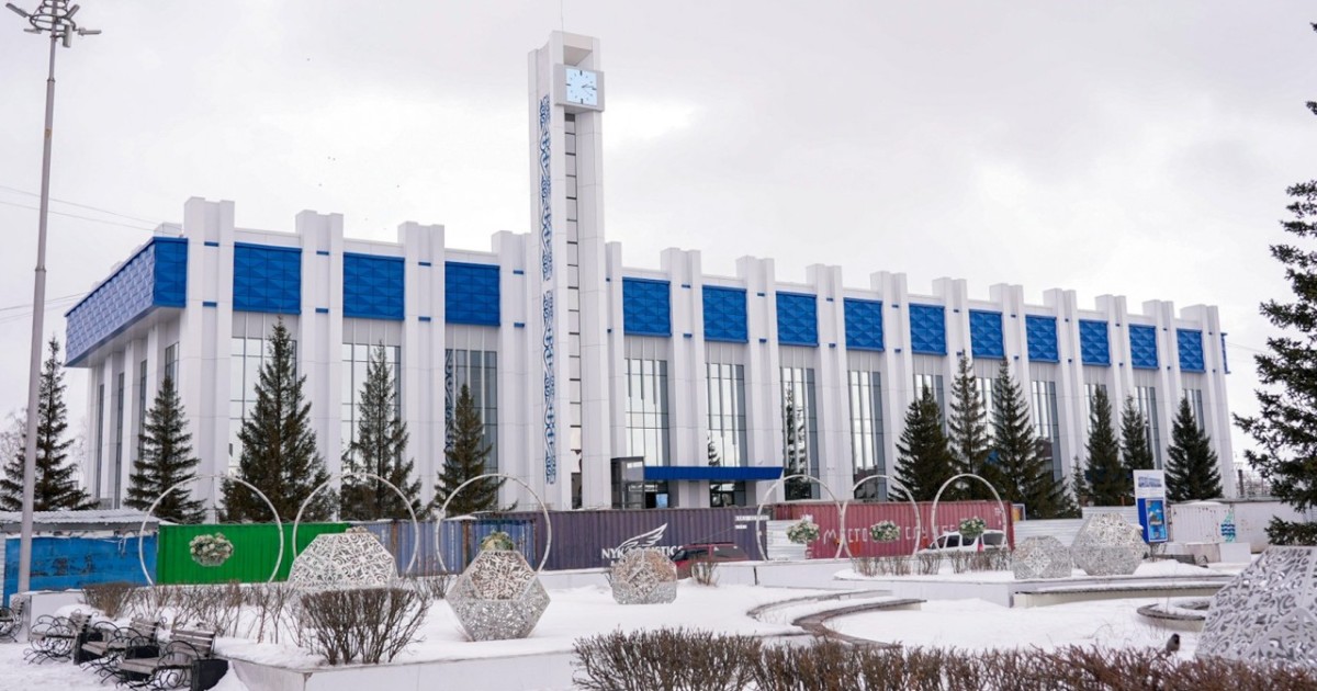 Олжас Бектенов Көкшетау теміржол вокзалын жаңғырту барысын тексерді