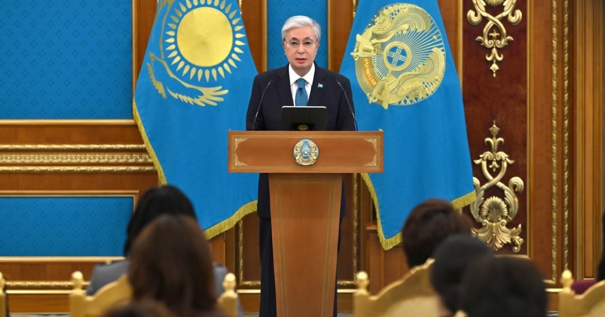 Мемлекет басшысы ана мен баланы қолдауға айрықша мән беретінін айтты