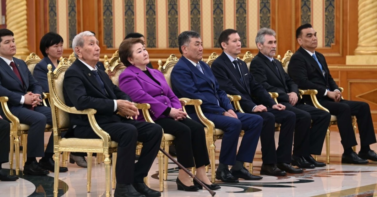 Қазақ ғылымының болашағы жастардың қолында – Тоқаев