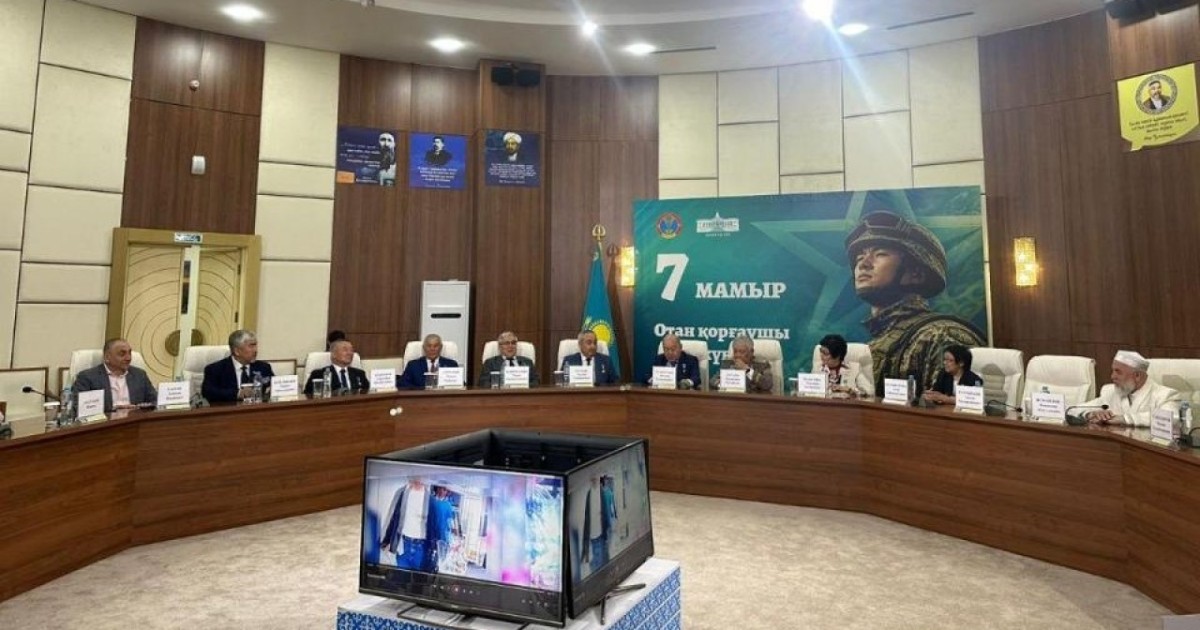 Елордада соғыс жылдарының жәдігерлері қойылған көрме мен дөңгелек үстел өтті