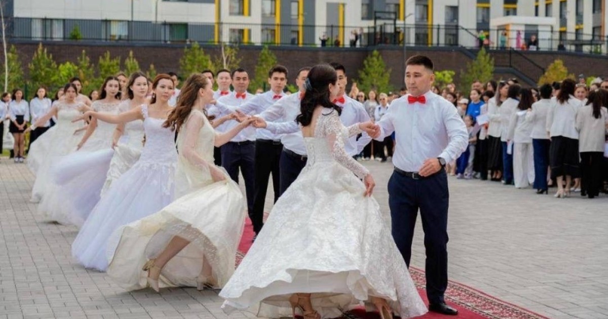 Елордалық жас түлектерге мейрамханада мектеп бітіру кешін өткізуге тыйым салынды