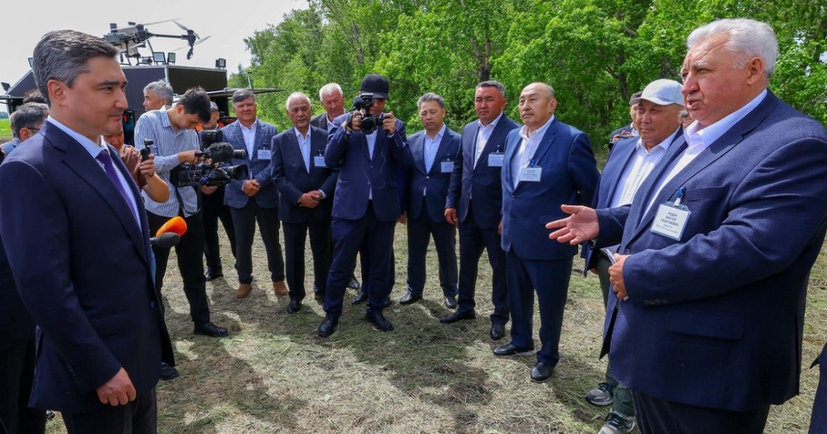 Олжас Бектенов Солтүстік Қазақстан облысында шаруалармен кездесті