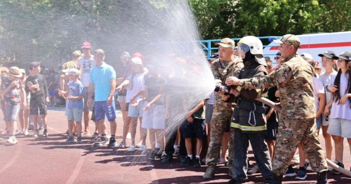 Жазғы демалыс: Балаларға қауіпсіздік ережелері түсіндірілуде