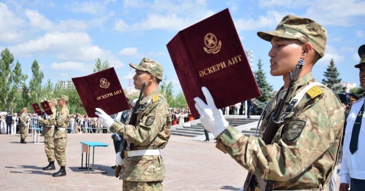 Елорда төрінде Ұлттық ұлан сарбаздарының ант беру рәсімі өтті