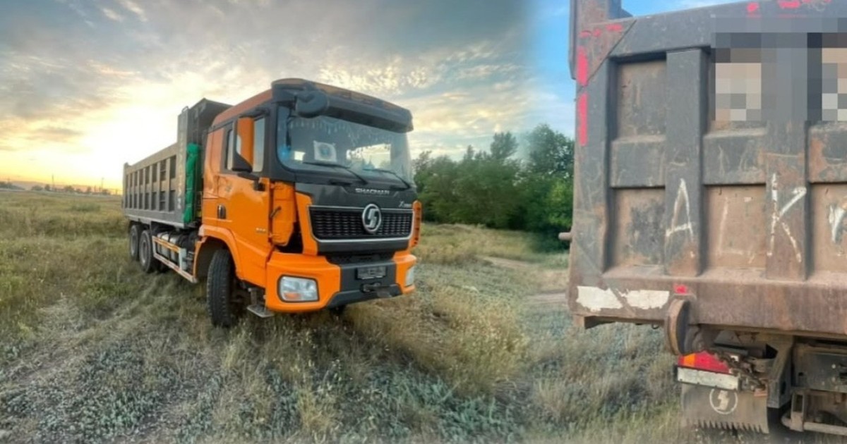 Астанада полиция топырақты заңсыз тасымалдамақ болған 4 жүк көлігін тоқтатты