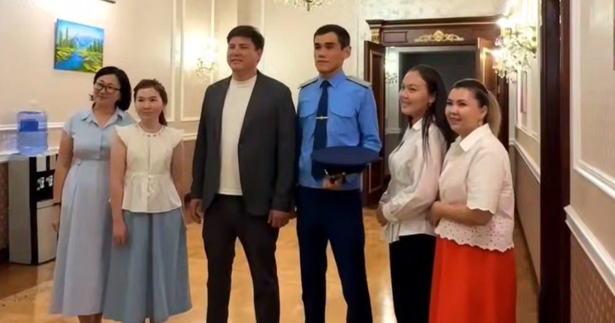 «Болашақпен диалог»: Шымкентте «Заң мен тәртіп» қағидаты аясындағы жастармен кездесу өтті