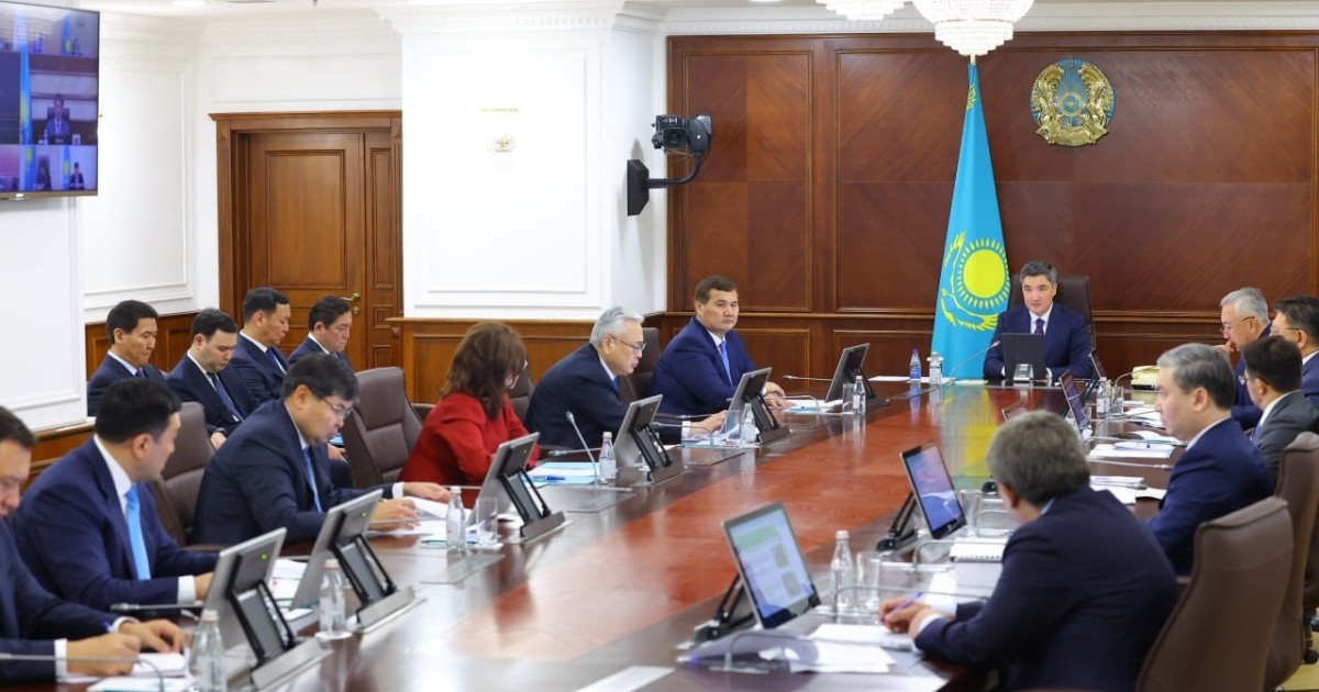 Мектептер мен ауруханалар 1 қыркүйекке дейін жылыту маусымына дайын болуы тиіс – Бектенов