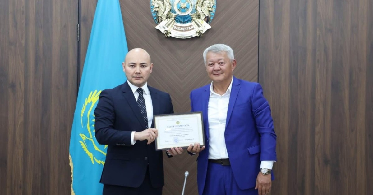 Қазақы тазы күніне орай елордалық маман марапатталды
