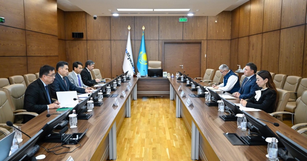 Еңбек министрлігі мен мұнай-газ компаниясы жұмыспен қамту мәселесін талқылады