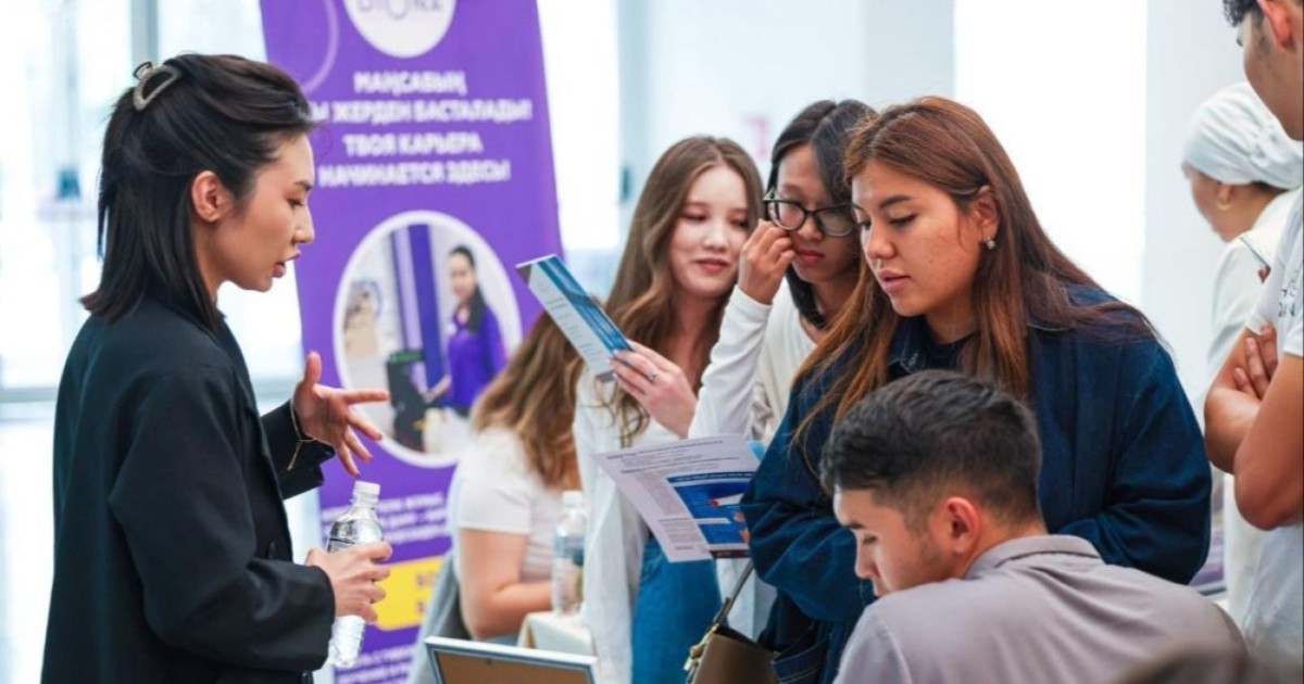Астанада биыл 3 мыңнан астам жас тұрақты жұмысқа орналасты