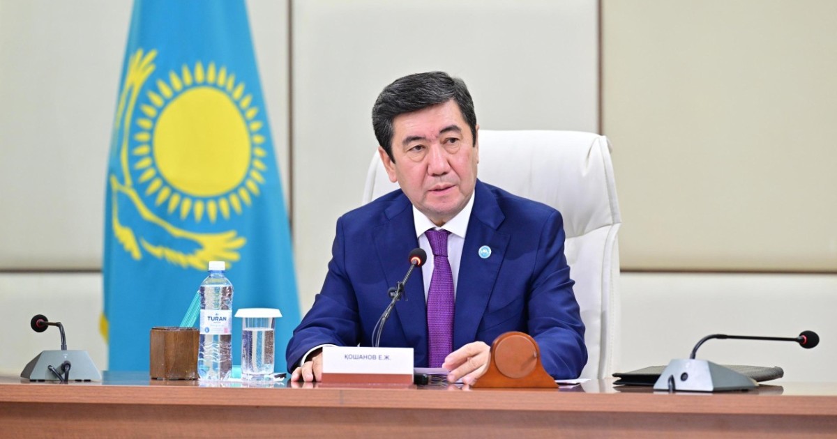 Ерлан Қошанов: Біздің басты міндетіміз – халықтың үніне дер кезінде құлақ асып, талап-тілегін тыңдай білу
