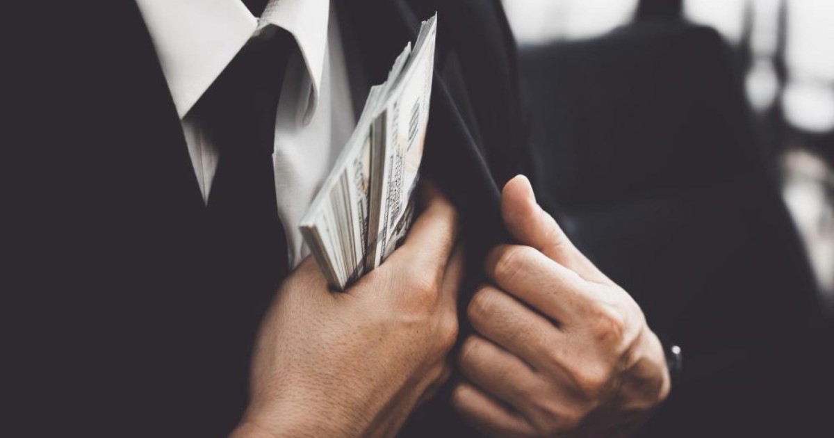 170 мың теңге параның соңы 5,5 миллион айыппұлға ұласты: Ақтөбеде көлік инспекторы сотталды